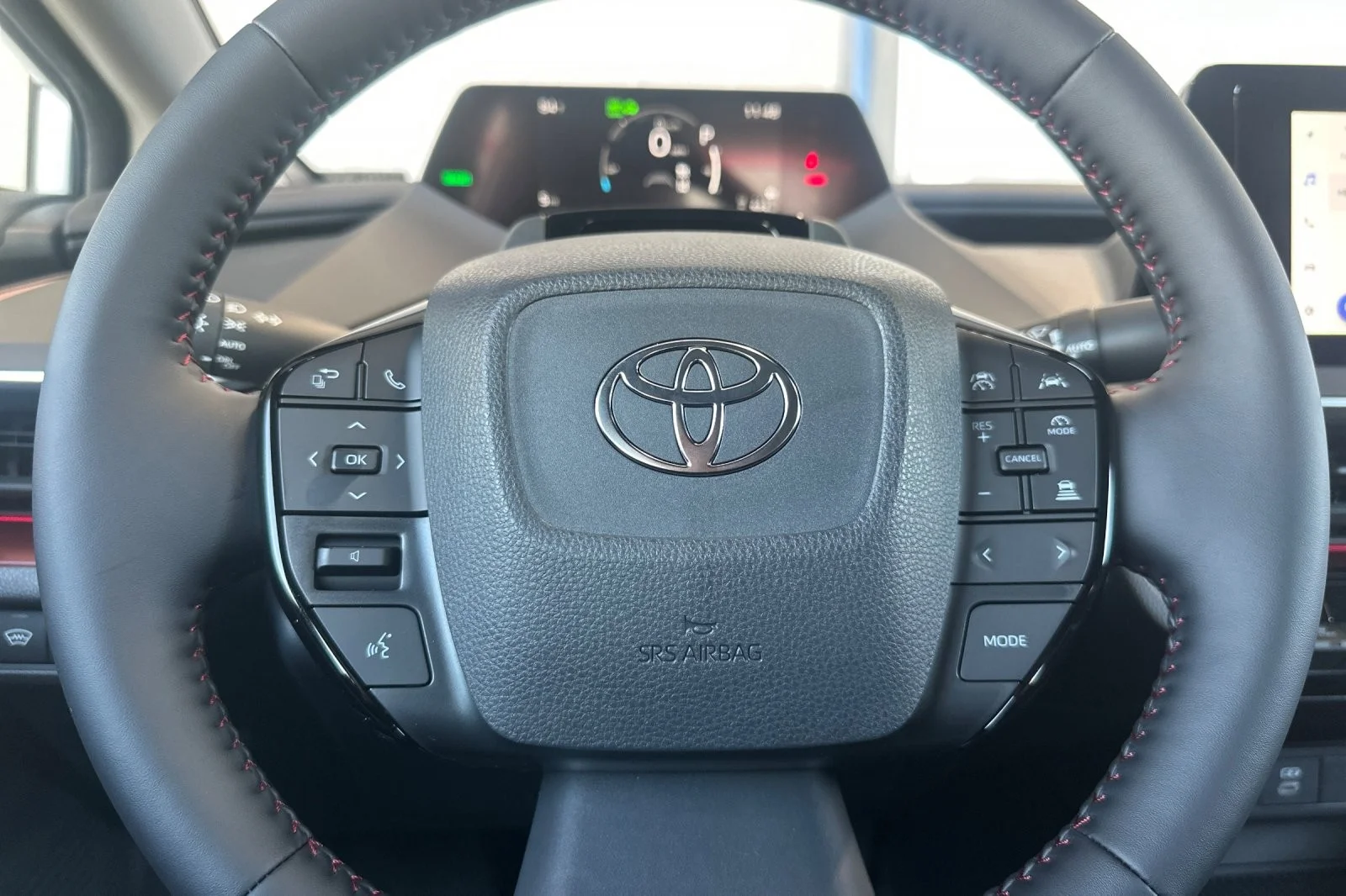 New 2027 Wind Chill Pearl <sup>1</sup> Toyota  XSE image 24