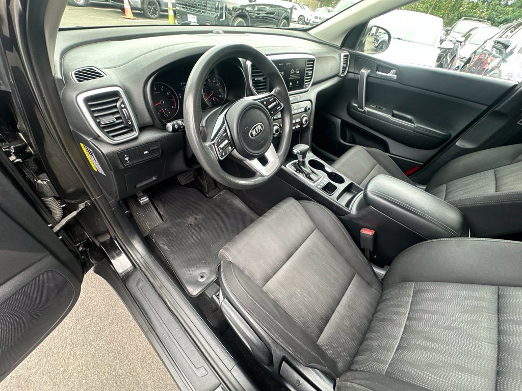 Certified Used 2022 Red Kia LX image 9