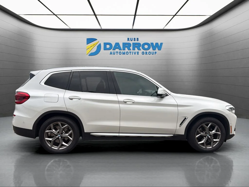 Used 2021 White BMW xDrive30i image 6