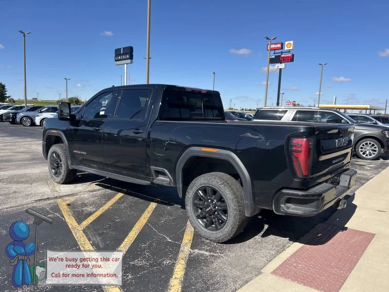 Used 2024 Onyx Black GMC AT4 image 3