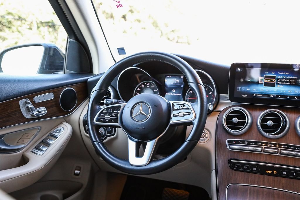Used 2022 Starling Blue Metallic Mercedes-Benz GLC 300 image 15