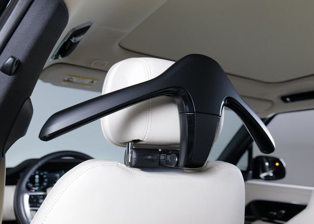 New 2026 Santorini Black Land Rover SE image 19