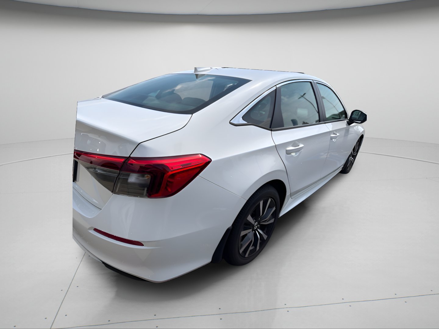 Certified Used 2024 Platinum White Pearl Honda EX image 9