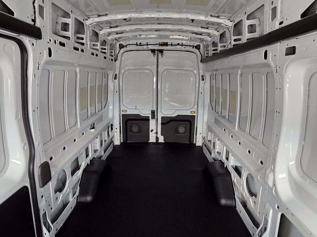 New 2026 Oxford White Ford XL image 30