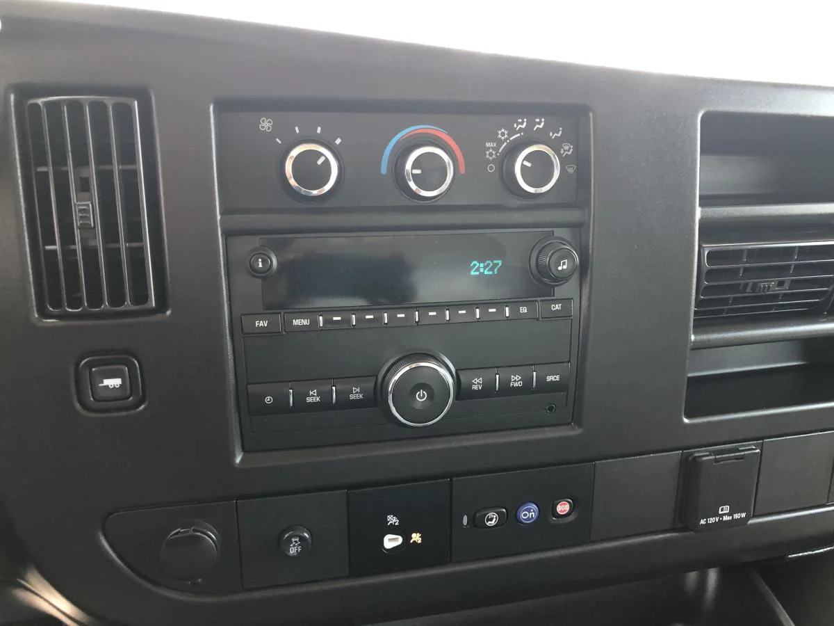 Used 2024 White GMC 3500 Van 177" image 17