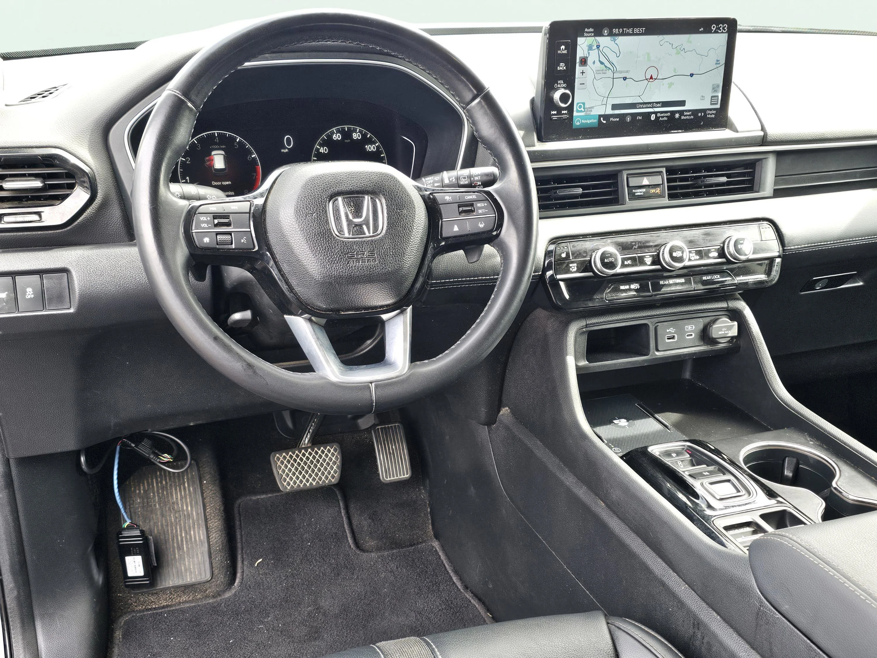 Used 2024 Sonic Gray Pearl Honda Touring image 34