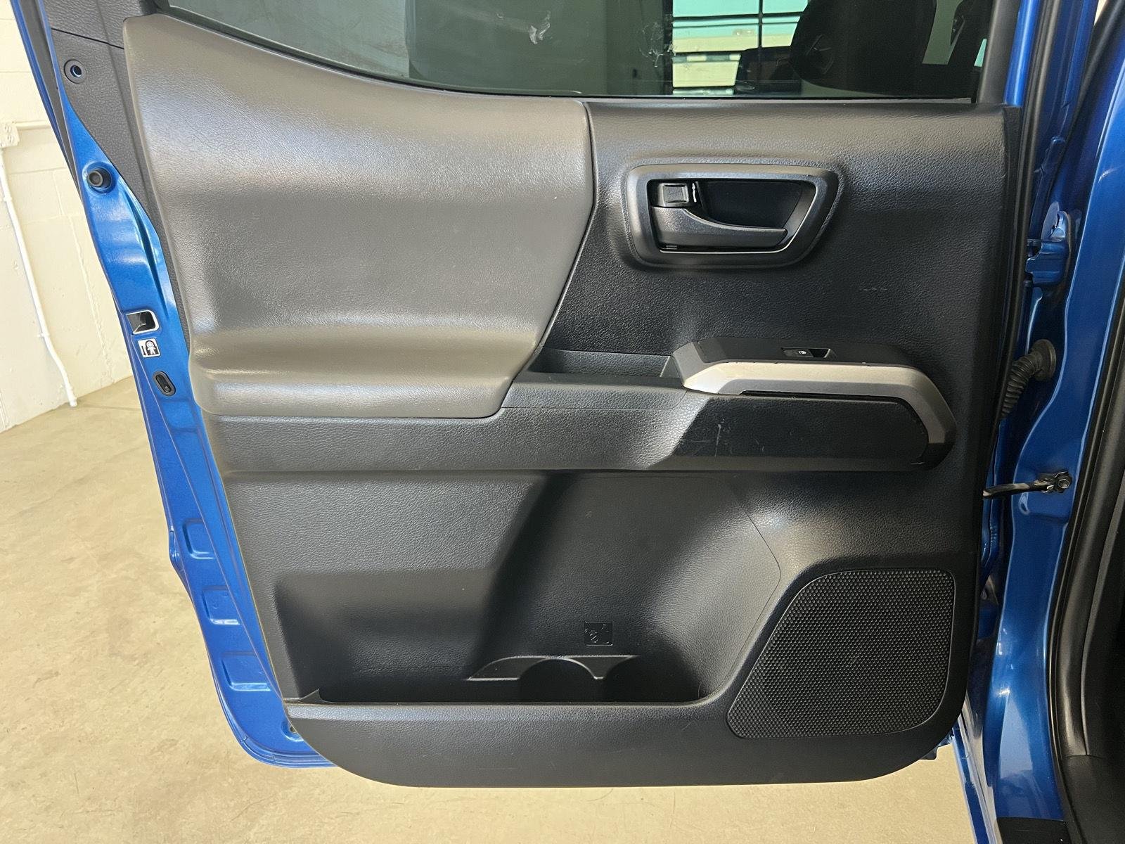 Used 2018 Blazing Blue Pearl Toyota SR5 V6 image 24