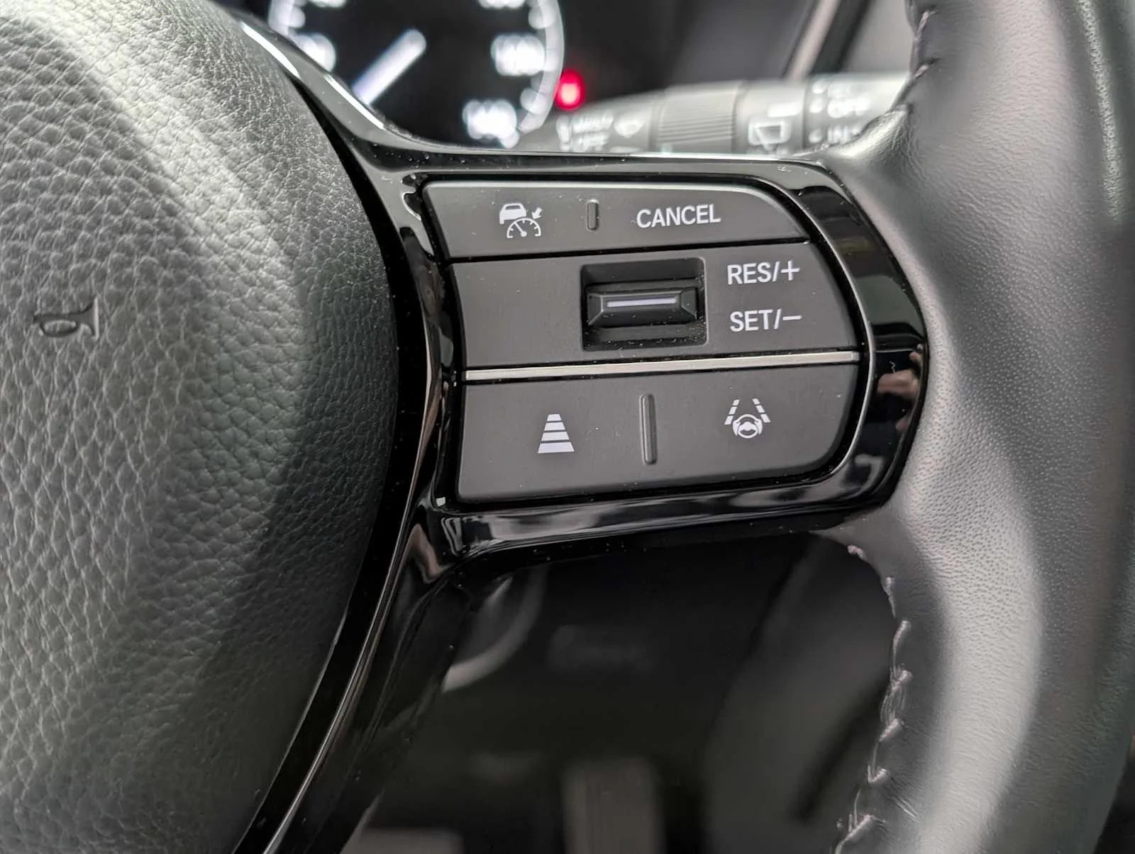 Used 2025 Urban Gray Pearl Honda EX-L image 35