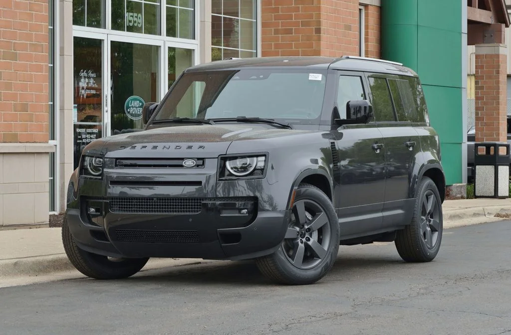 2026 Land Rover Defender 110 S P300's photo
