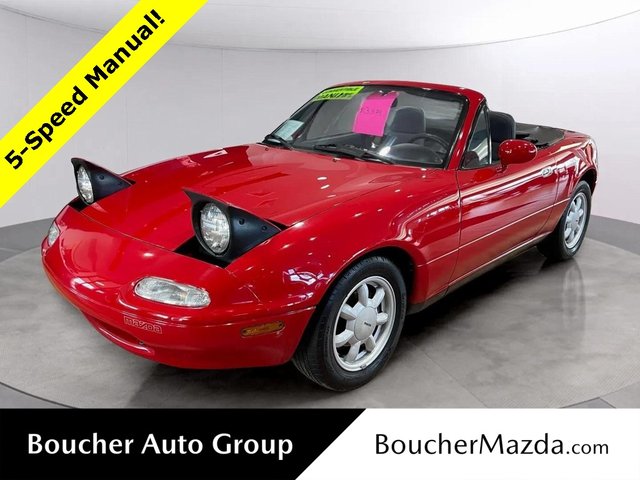 Pre-Owned 1990 Mazda Miata Base 2D Convertible in Racine