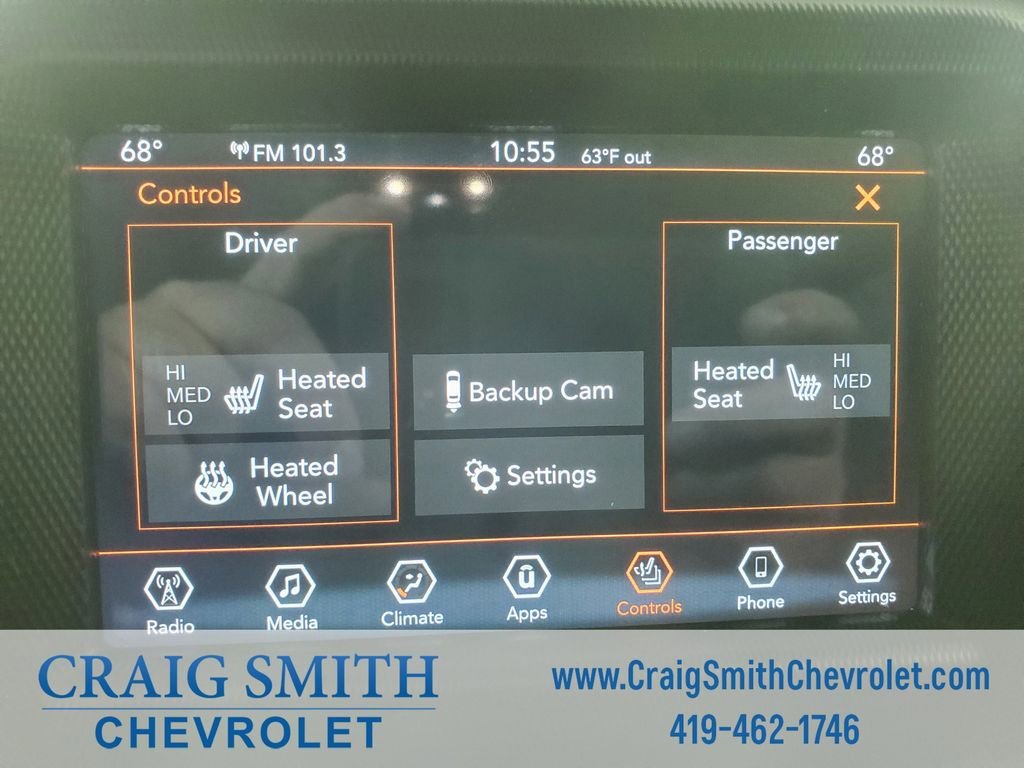 Used 2019 Red Jeep Sahara image 22