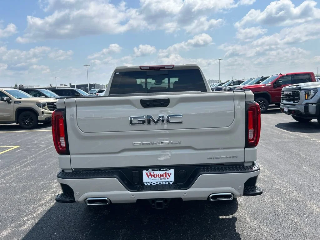 2026 GMC Sierra 1500 Denali Ultimate - Photo 9