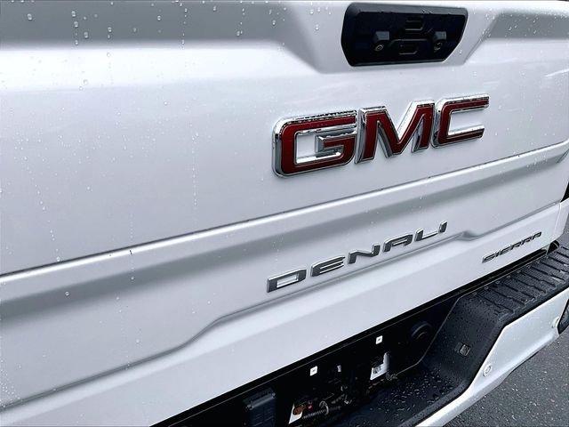 Used 2023 White GMC Denali image 8