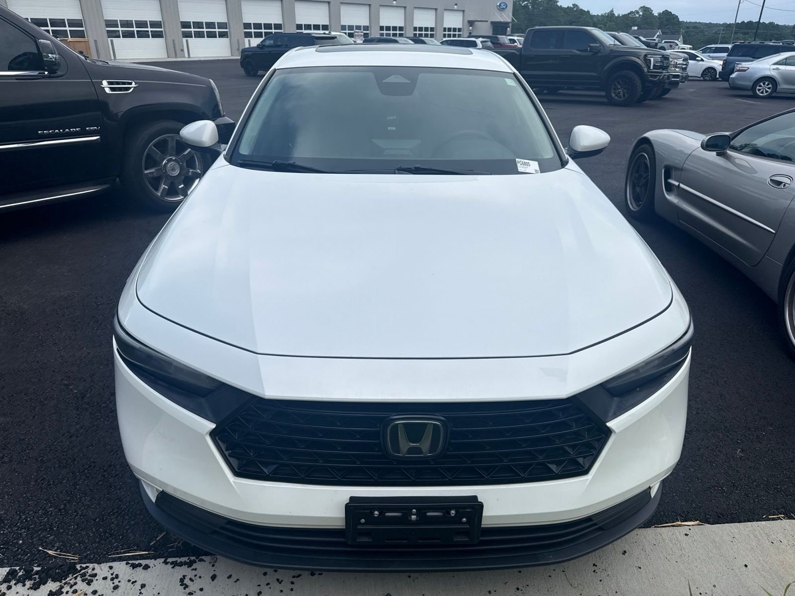 Used 2024  Honda EX image 2