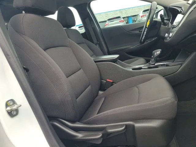 Used 2022 White Chevrolet LT image 11