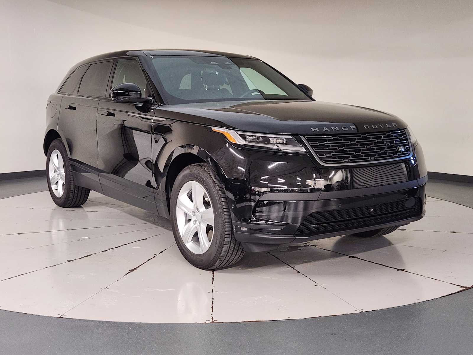 Certified Used 2026 Santorini Black Metallic Land Rover S image 7