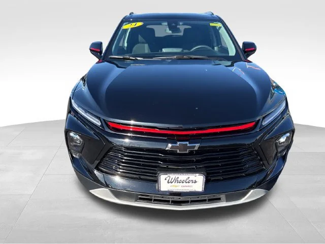 Used 2024 Black Chevrolet 2LT image 9
