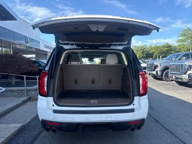 Used 2023 White GMC Denali image 31