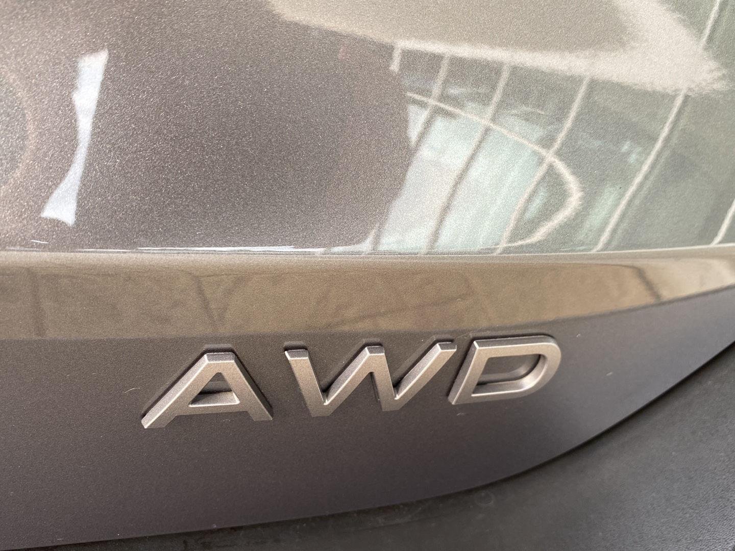 Certified Used 2025 Gun Metallic Nissan SV image 10
