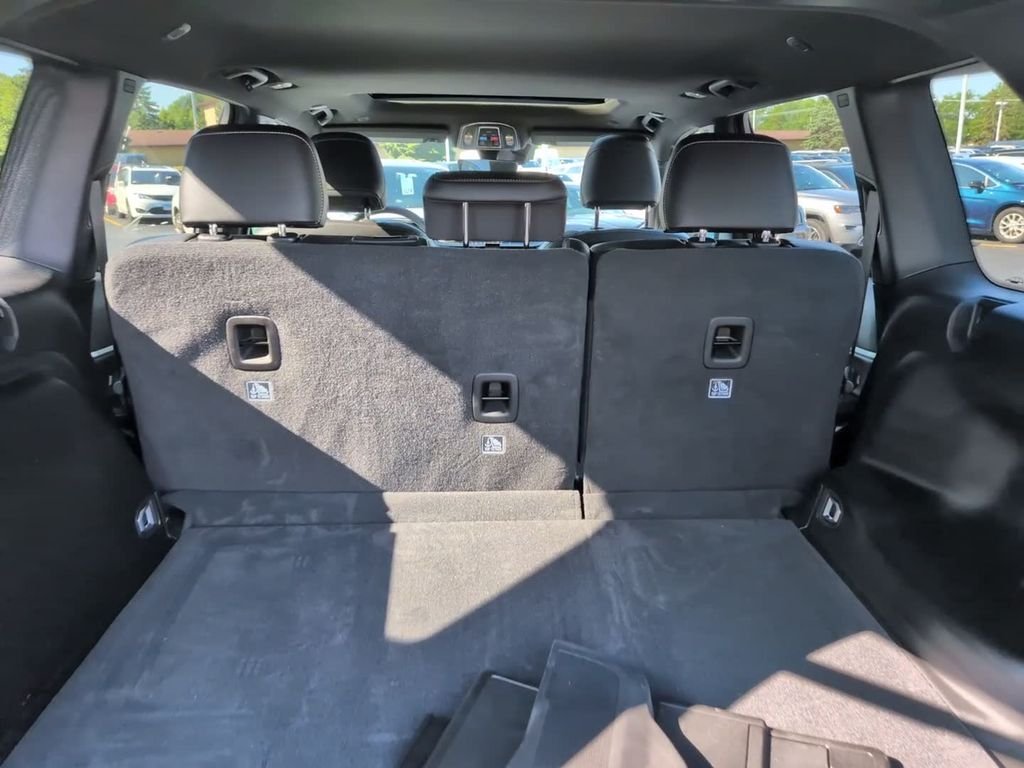 New 2026 Silver Zynith Exterior Paint Jeep Altitude image 8