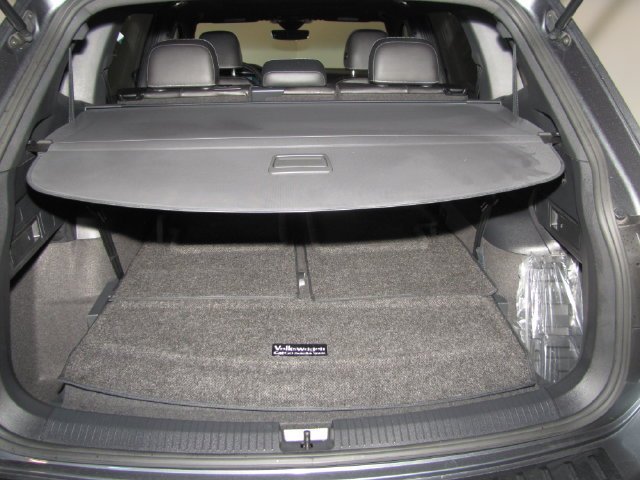 Used 2023 Gray Volkswagen SE R-Line Black image 15