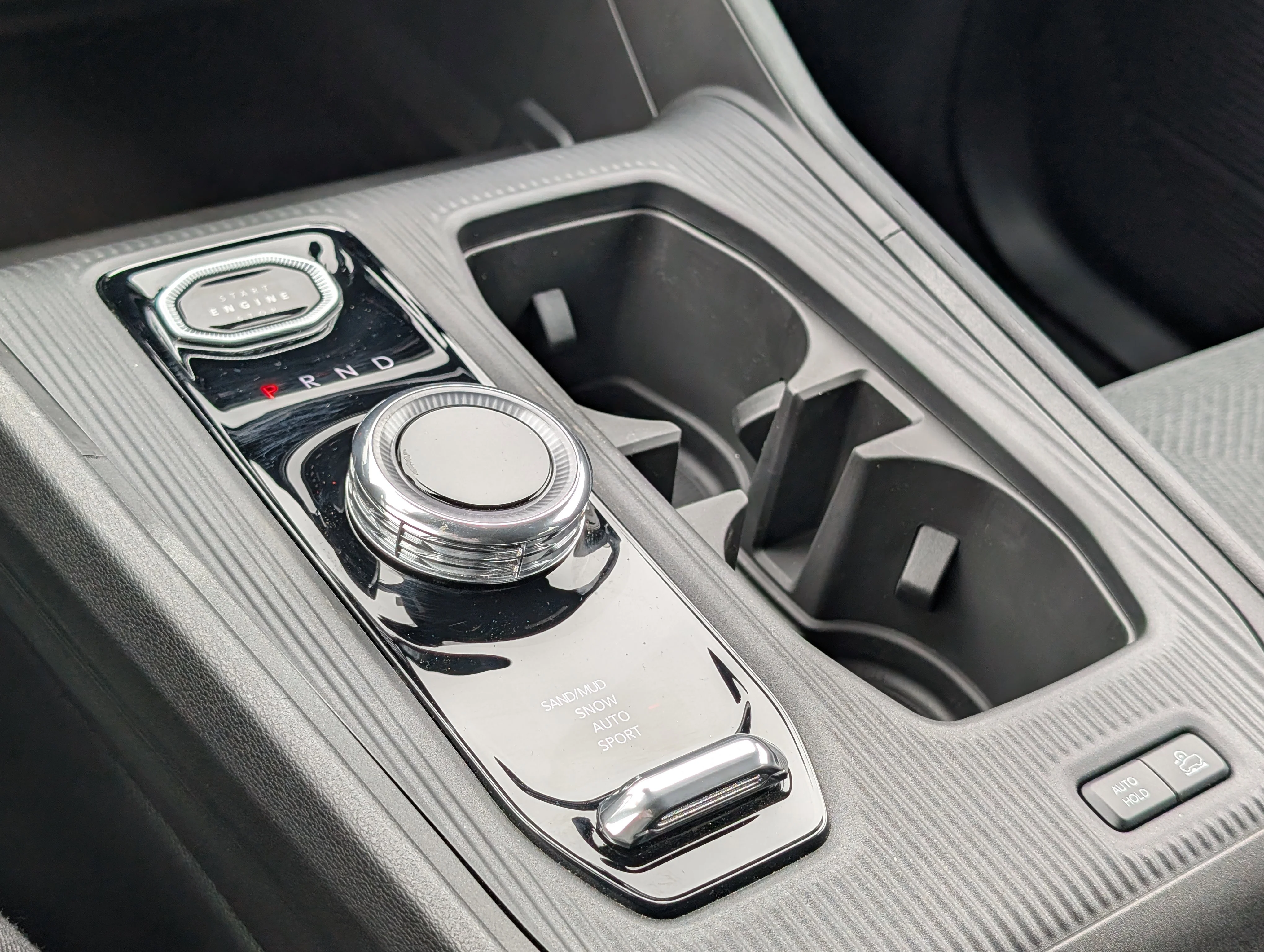 New 2026 Sting-Grey Jeep Laredo image 29