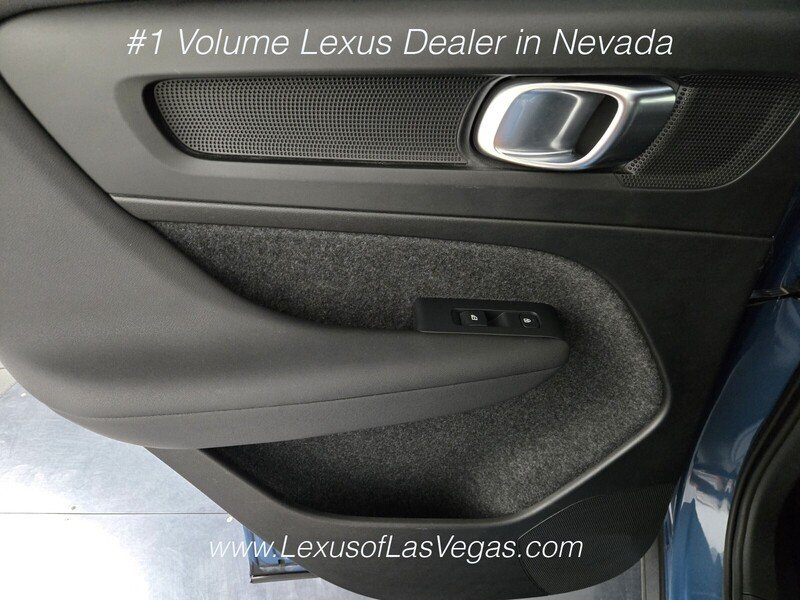Used 2023 Fjord Blue Metallic Volvo Twin Plus image 19