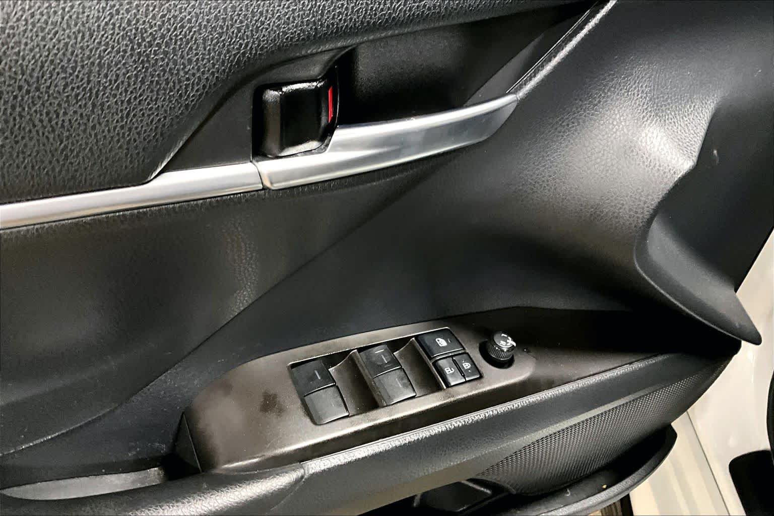 Used 2021 Wind Chill Pearl/Midnight Black Metallic Toyota TRD V6 image 31