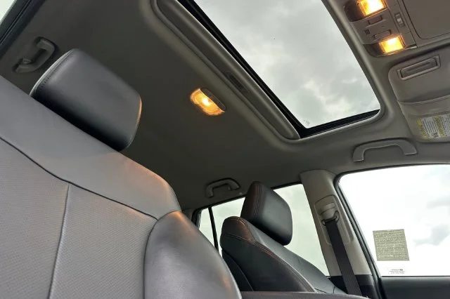 Used 2014 Gray Subaru 2.5i image 20