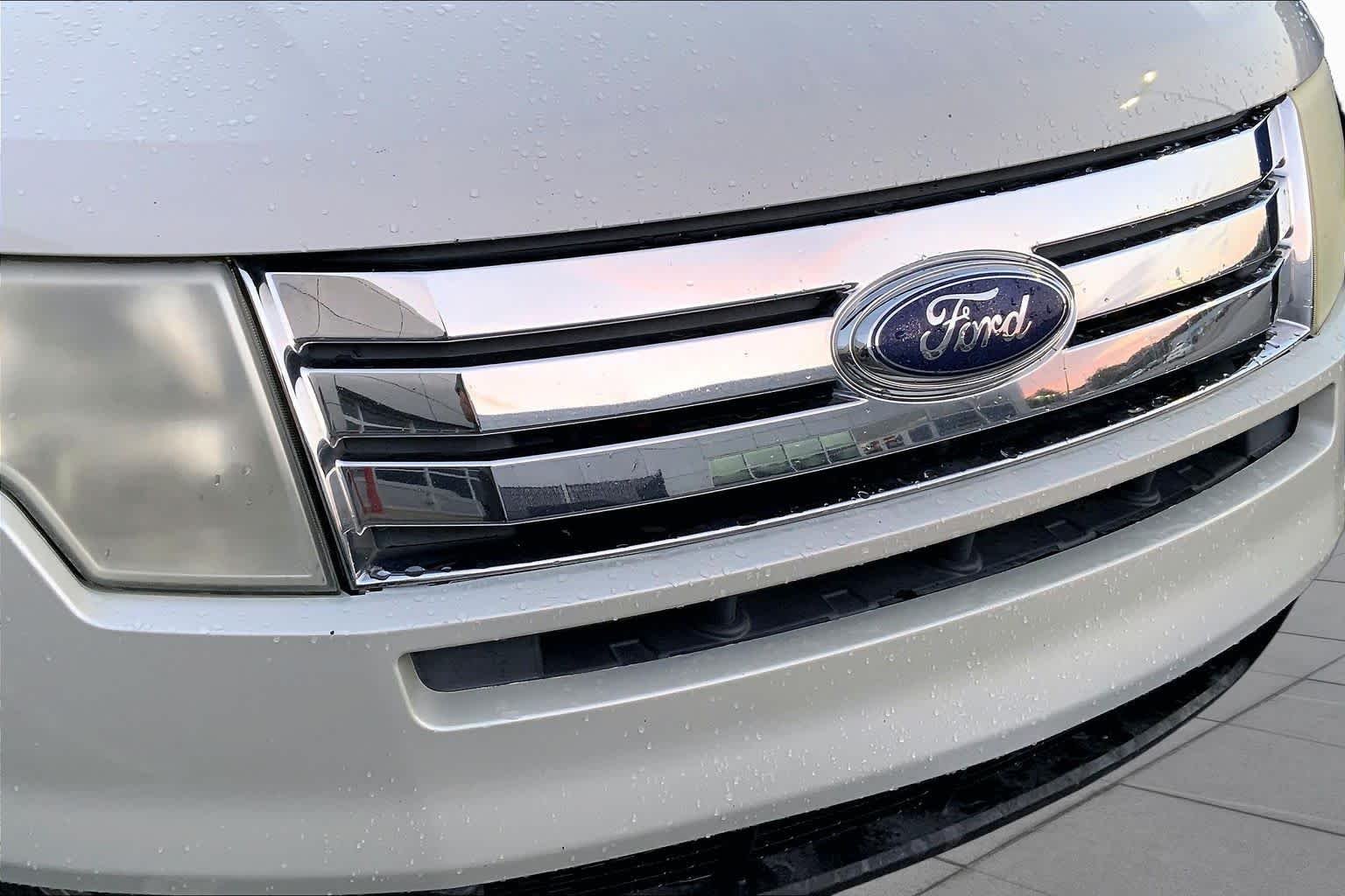Used 2007 Dune Pearl Metallic Ford SEL PLUS image 24