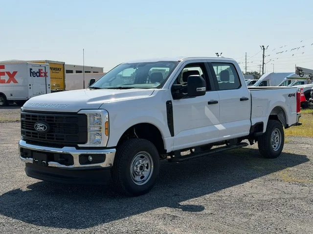 2027 Ford Super Duty F-250 SRW XL 4WD Crew Cab 6.75' Box