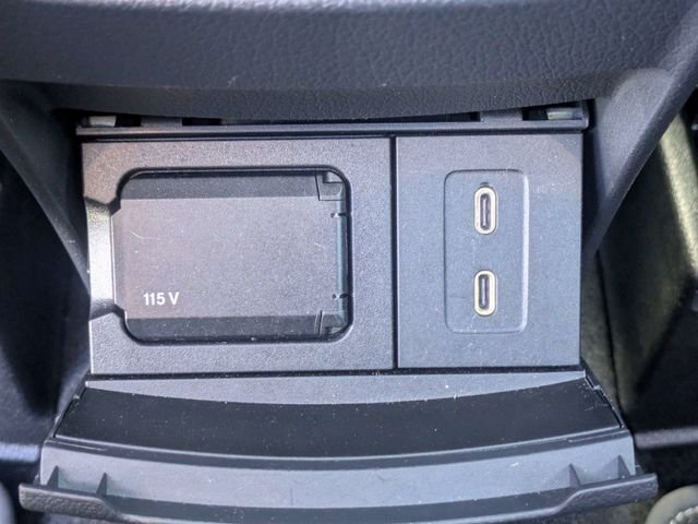 Used 2025 Black Mercedes-Benz GLB 250 image 15