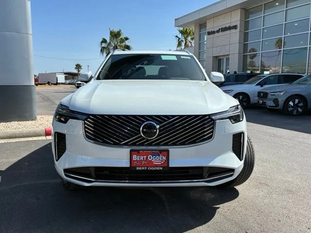 New 2026 Crystal White Volvo Plus image 2