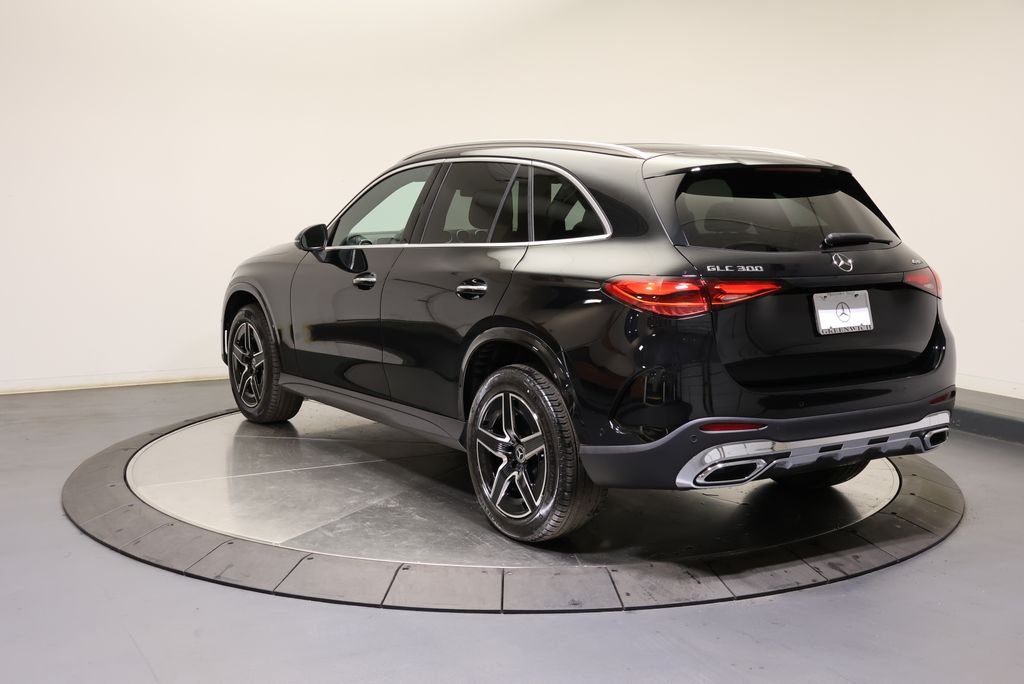 New 2026 Black Mercedes-Benz GLC 300 image 5