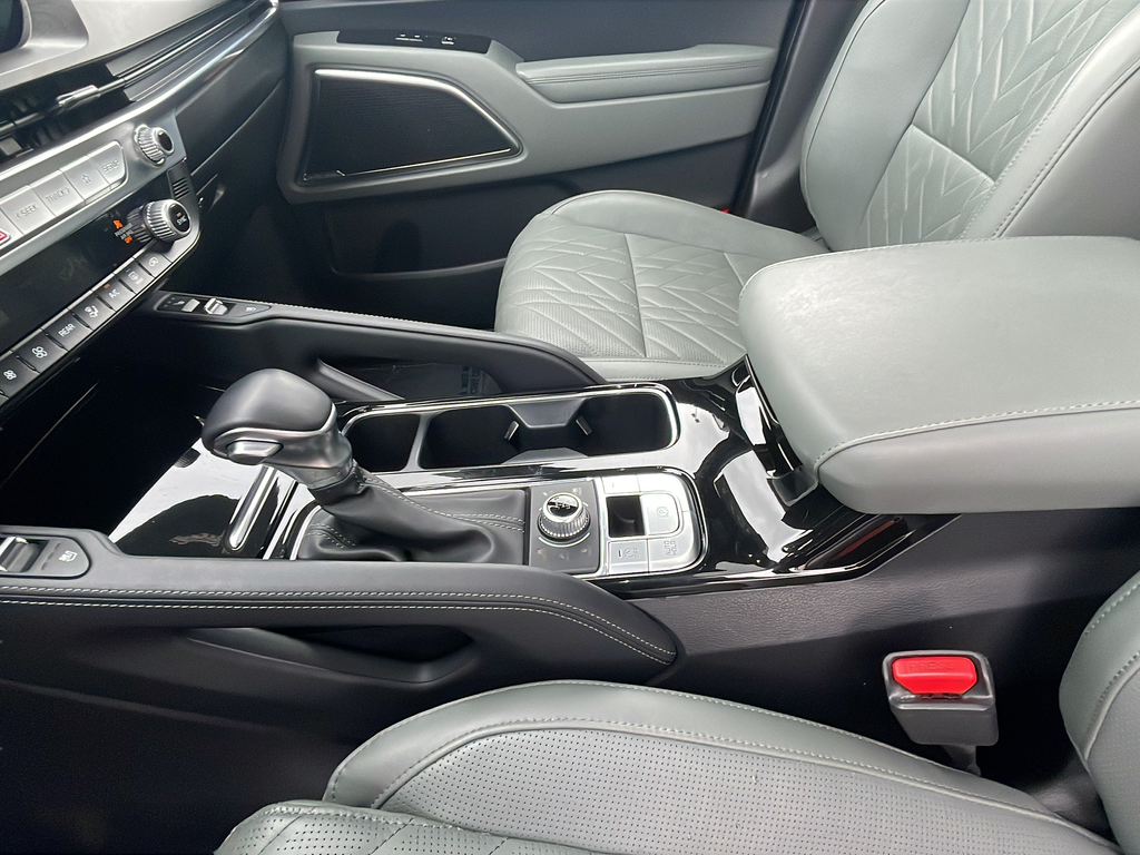 Used 2023 Black Kia SX-Prestige X-Pro image 23