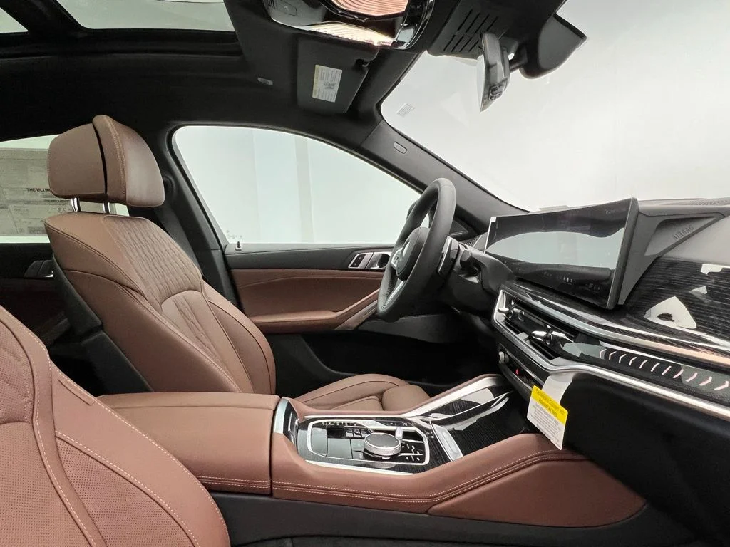 New 2027 Black Sapphire Metallic BMW xDrive40i image 6