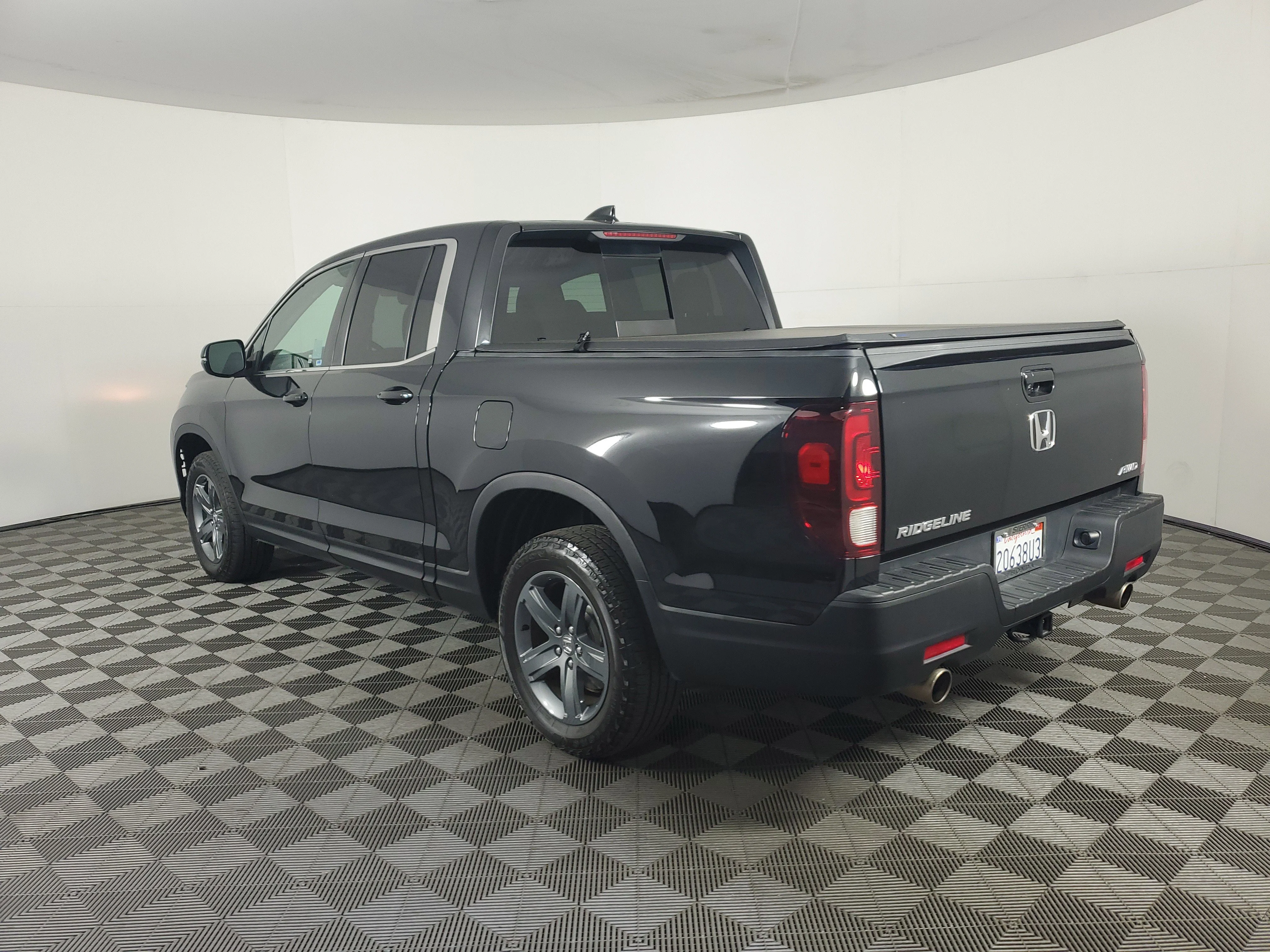 Used 2023 Crystal Black Pearl Honda RTL image 6
