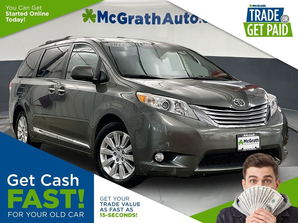 Used 2011 Green Toyota Limited image 1