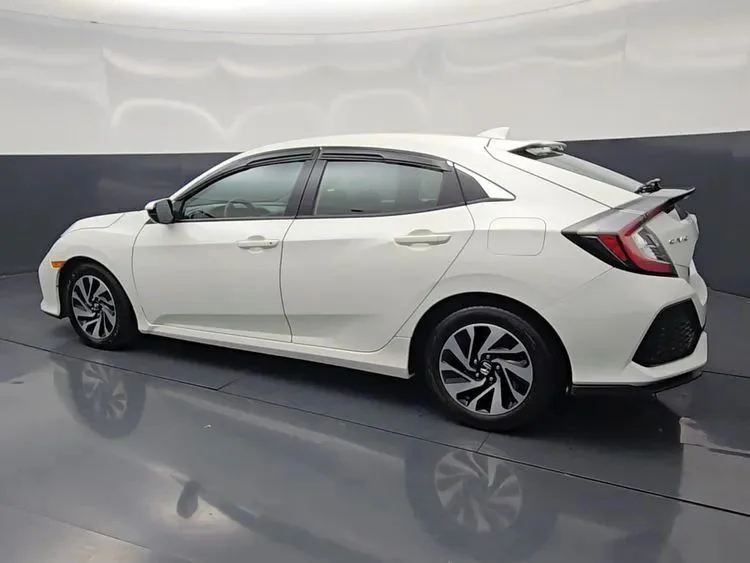 Used 2019  Honda LX Hatchback 4D image 6