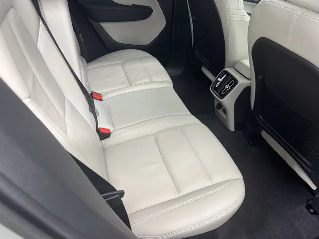 Used 2023 Green Volvo Ultimate image 22