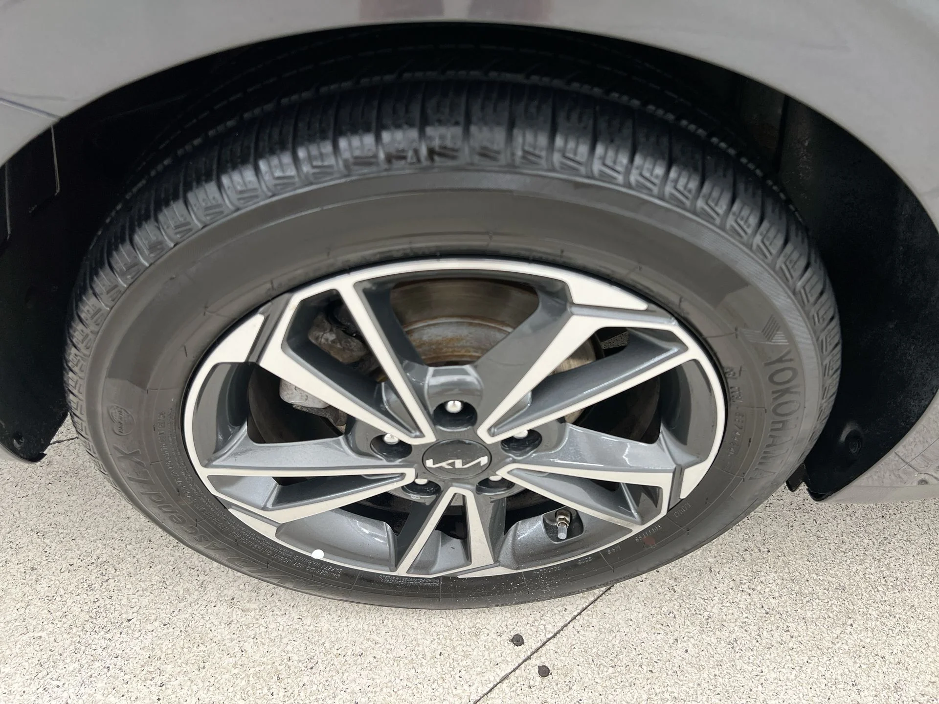 Used 2023 Gray Kia LXS image 38