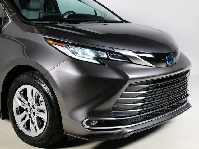 Used 2023 Gray Toyota Limited image 28