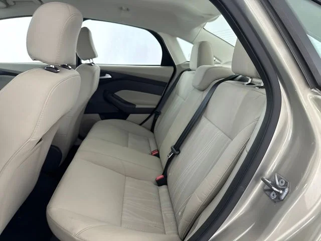 Used 2016  Ford SE image 29