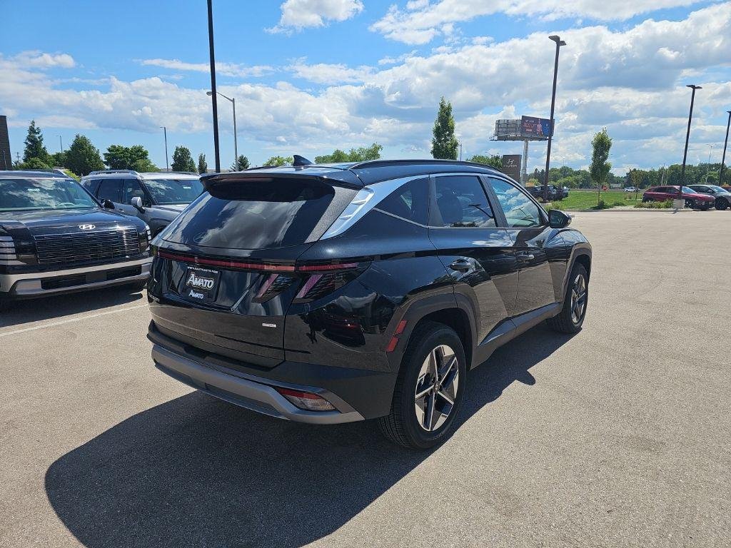 New 2026 Black Hyundai SEL Premium AWD image 5
