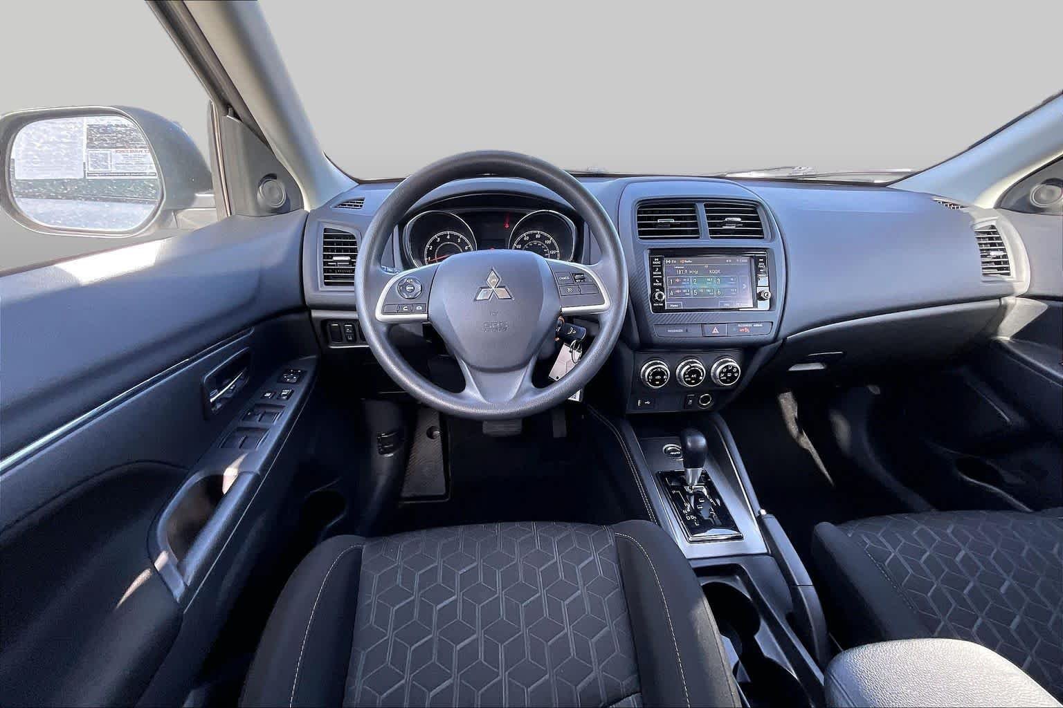Used 2025 Alloy Silver Metallic Mitsubishi ES image 6