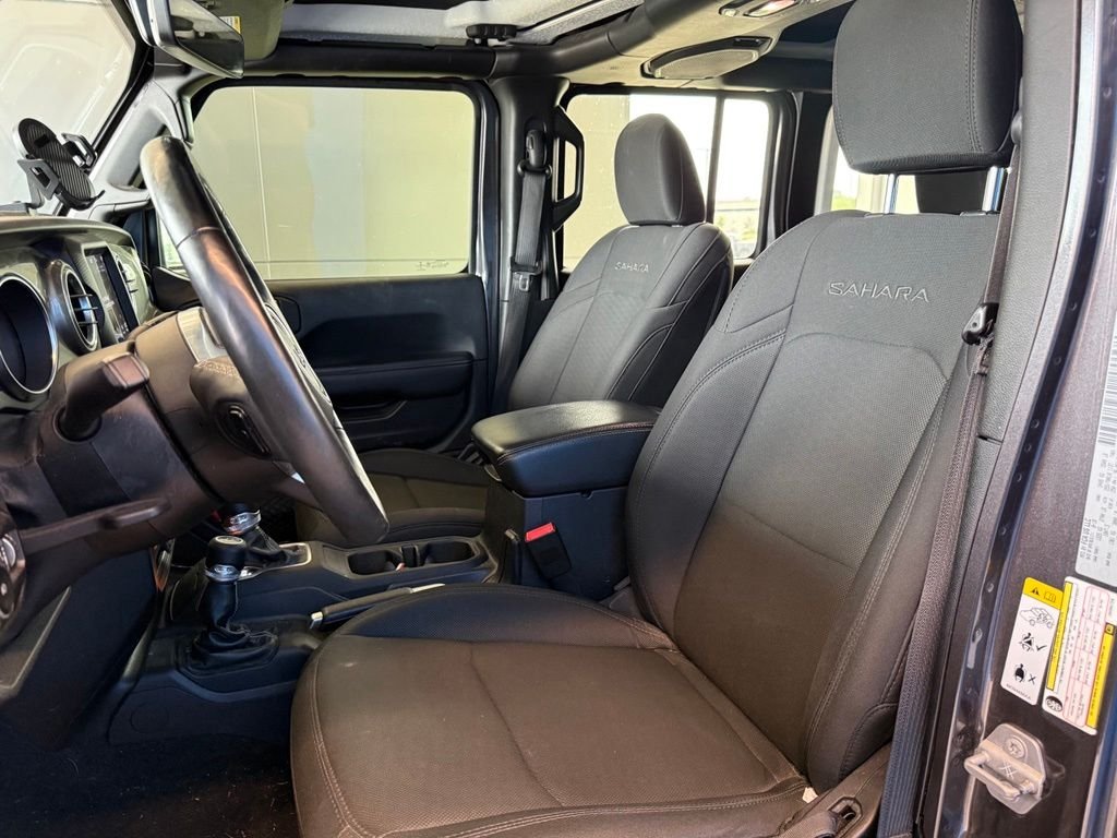 Used 2018 Gray Jeep Unlimited Sahara image 9
