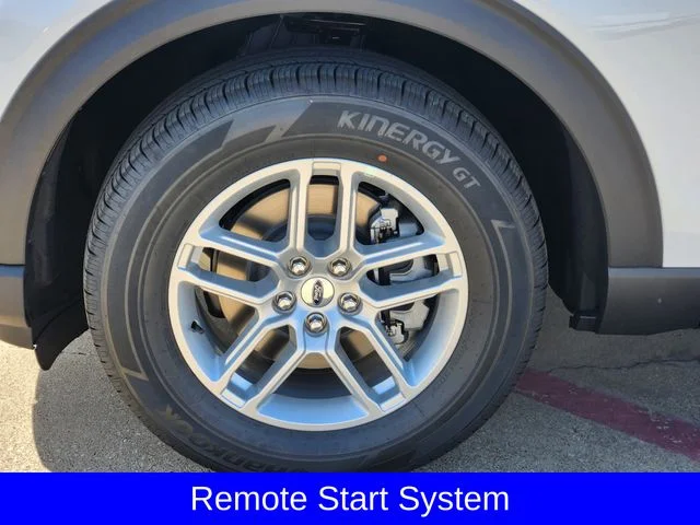 New 2026 Star White Metallic Tri-Coat Ford Active image 10