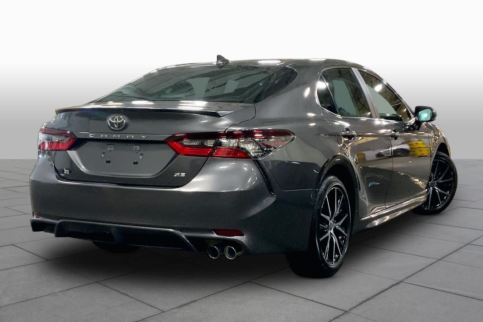 Used 2024 Predawn Gray Mica Toyota SE image 13