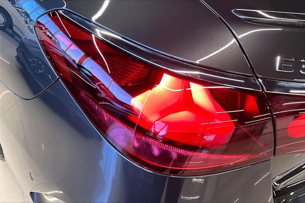 2026 Mercedes-Benz E-Class E350 - Photo 24