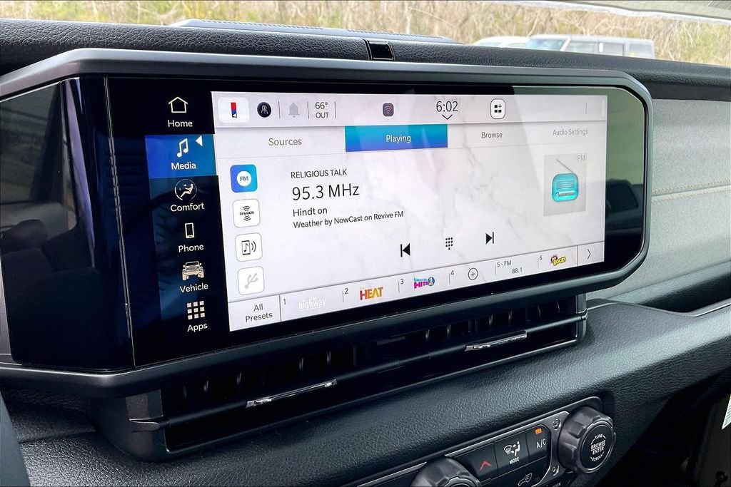 New 2026 Jeep Wrangler Willys 4D Sport Utility